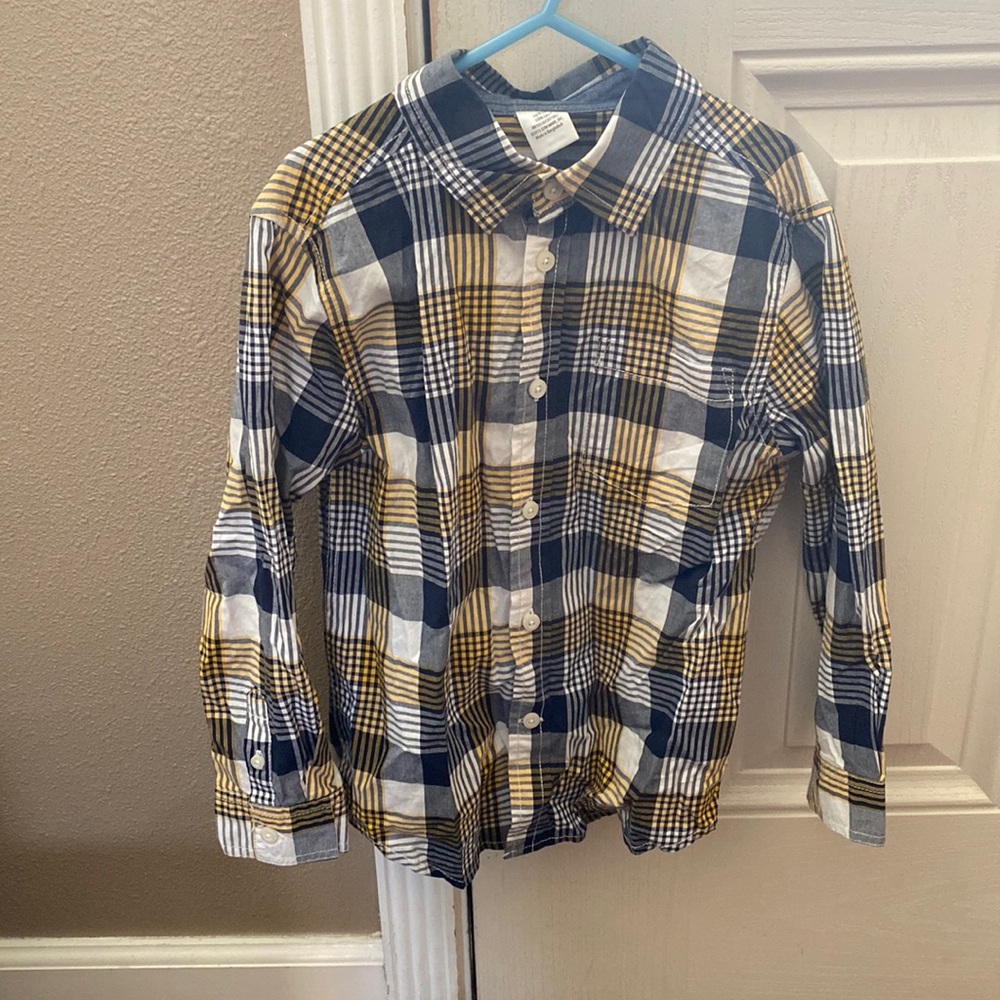 Gymboree boys shirt size s 5-6 used a few times